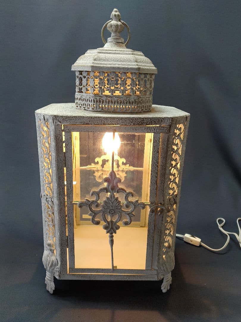 アンティーク風アイアン硝子ケース　中ライト付