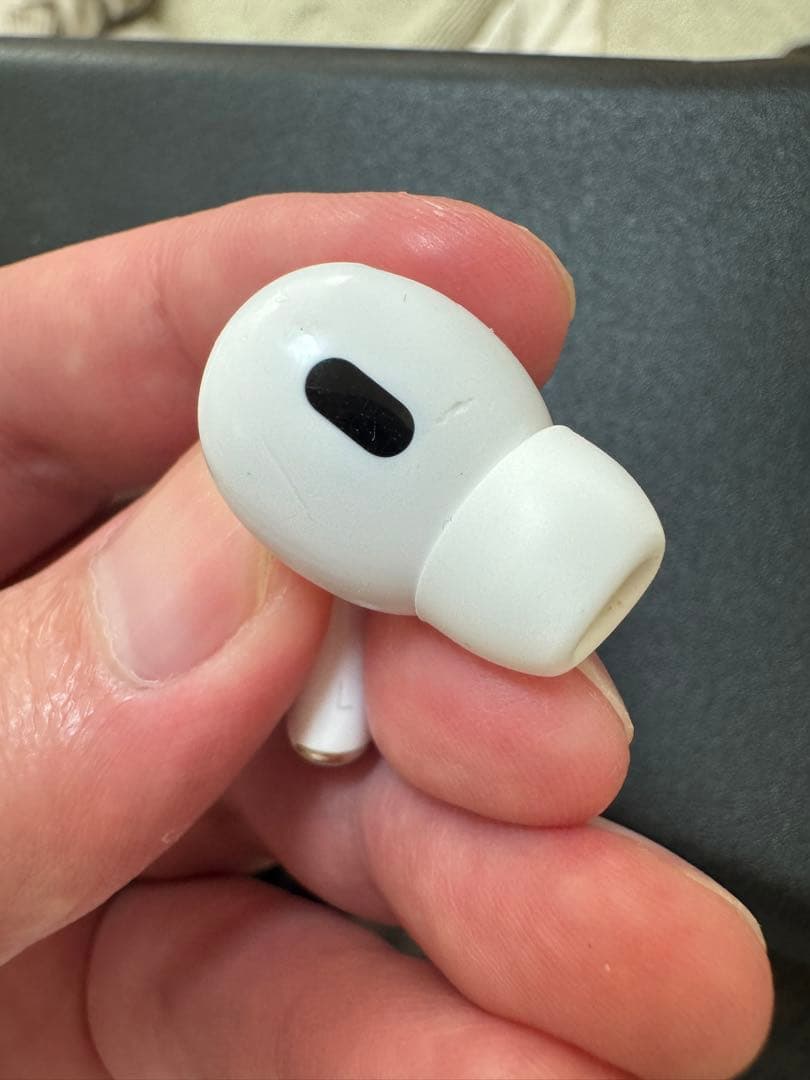Airpods pro 第2世代　Lightningケース