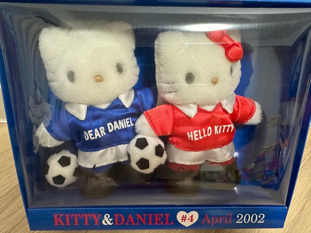 ハローキティ&ダニエル　Vivitix　ぬいぐるみ