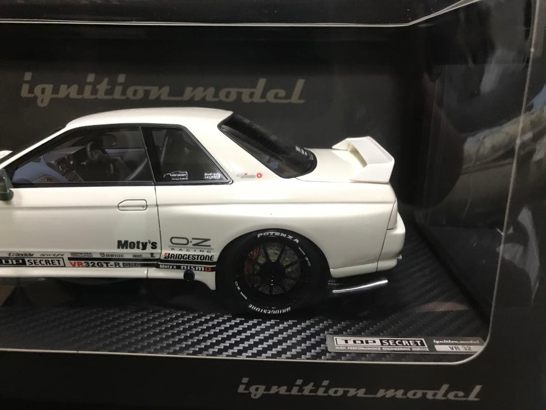イグニッションモデル 1/18 トップシークレット GTR VR32 ホワイト