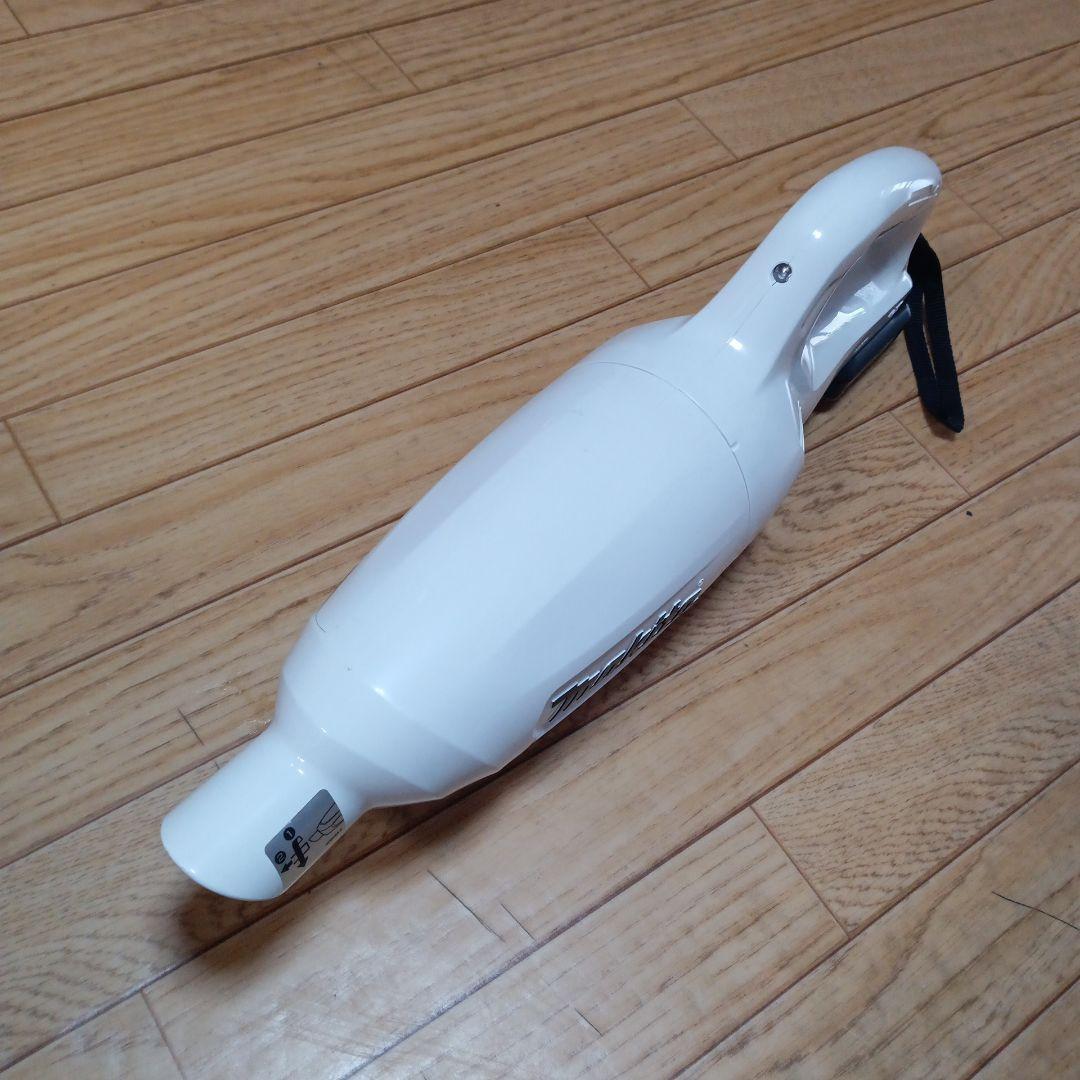 マキタ10.8V充電式クリーナーCL106FD 純正バッテリー、充電器付