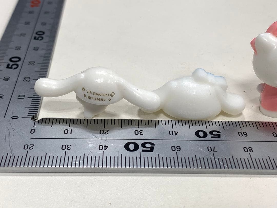 サンリオキャラクター　シナモンロール　キティちゃん　ポムポムプリン