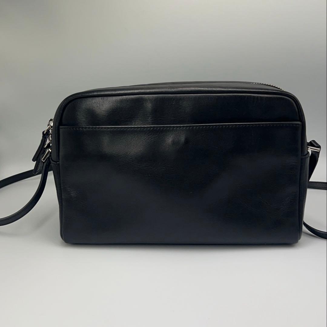 美品✨agnes b.アニエスベー　カメラバッグ　ショルダー レザー　ブラック