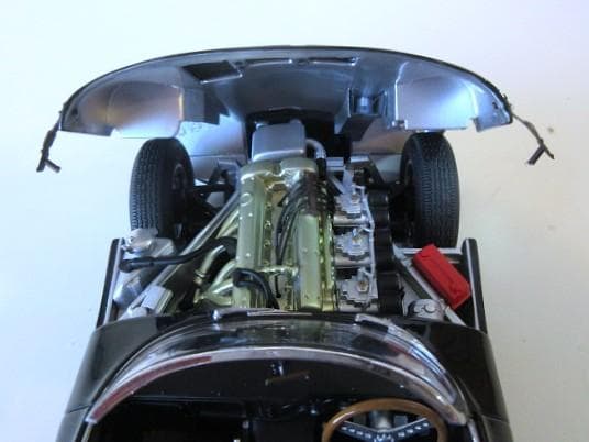 kazuさん専用 AUTOart (1/18) ジャガー XKSS