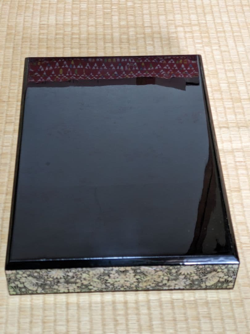 ♦木製 花唐草 蝶文様 極細密 螺鈿装飾細工 飾り箱 文箱 類品なし 一点物