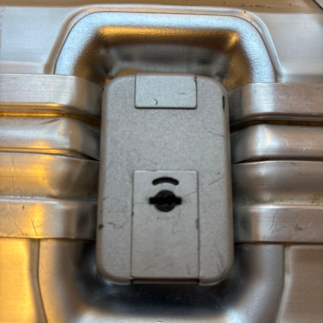 【廃盤】RIMOWA リモワ スーツケース シルバー 　トパーズ　アルミニウム