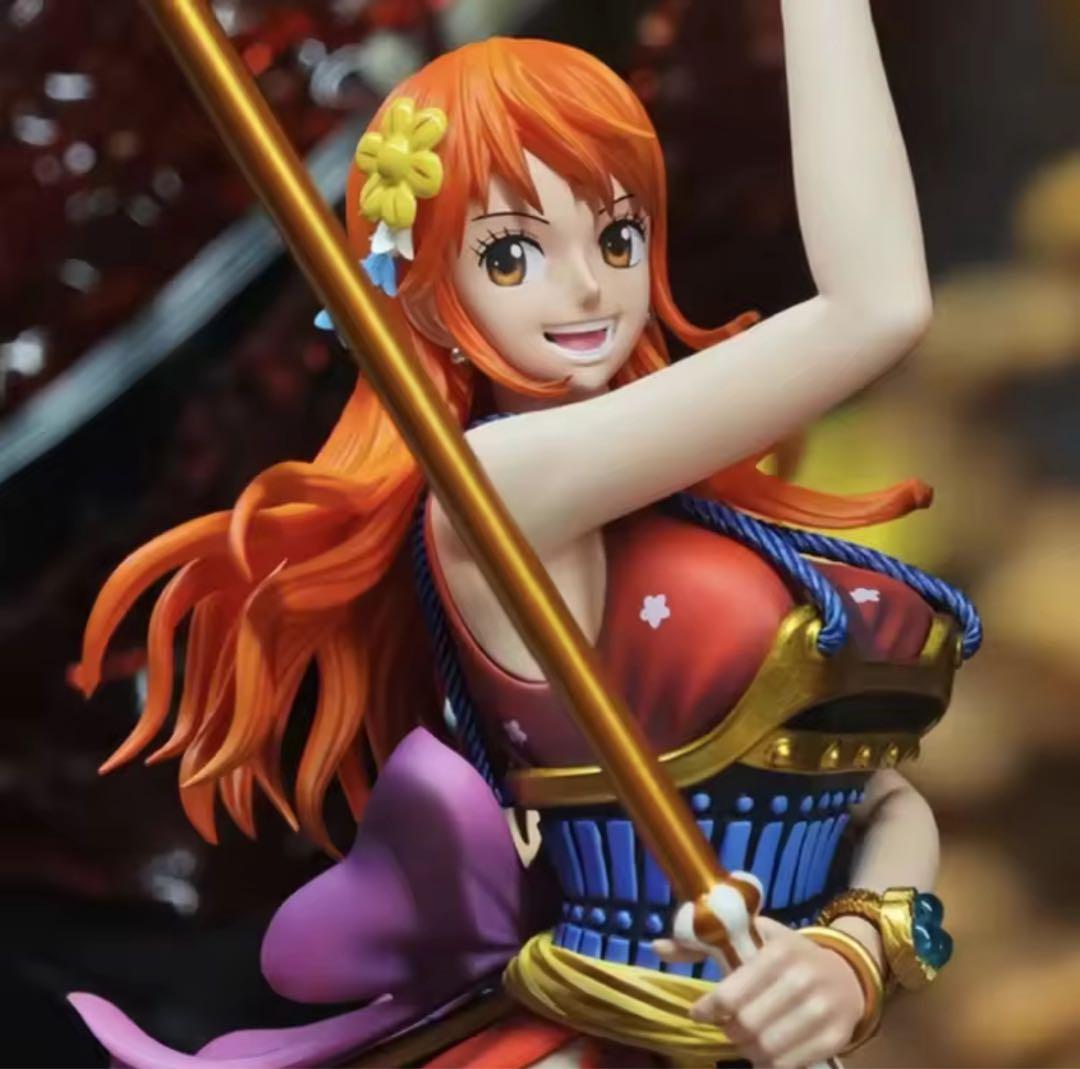 ワンピース　ナミ　フィギュア　海外製 30cm