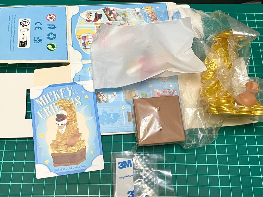 ダックテイルズ　スクルージグッズ　フィギュア/缶バッジ/ピンバッジ/海外限定品有