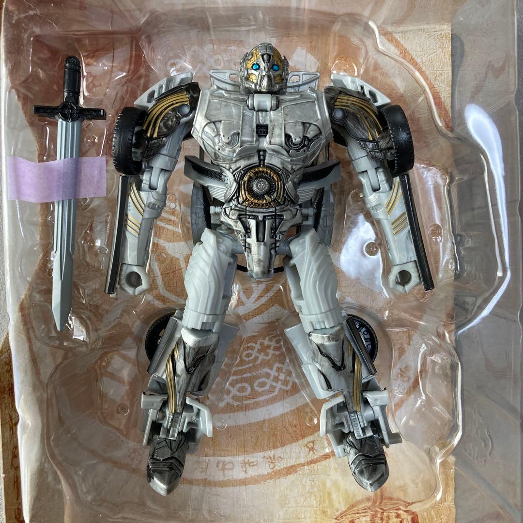 TLK29 コグマン　TLK02 バリケード　トランスフォーマー　最後の騎士王