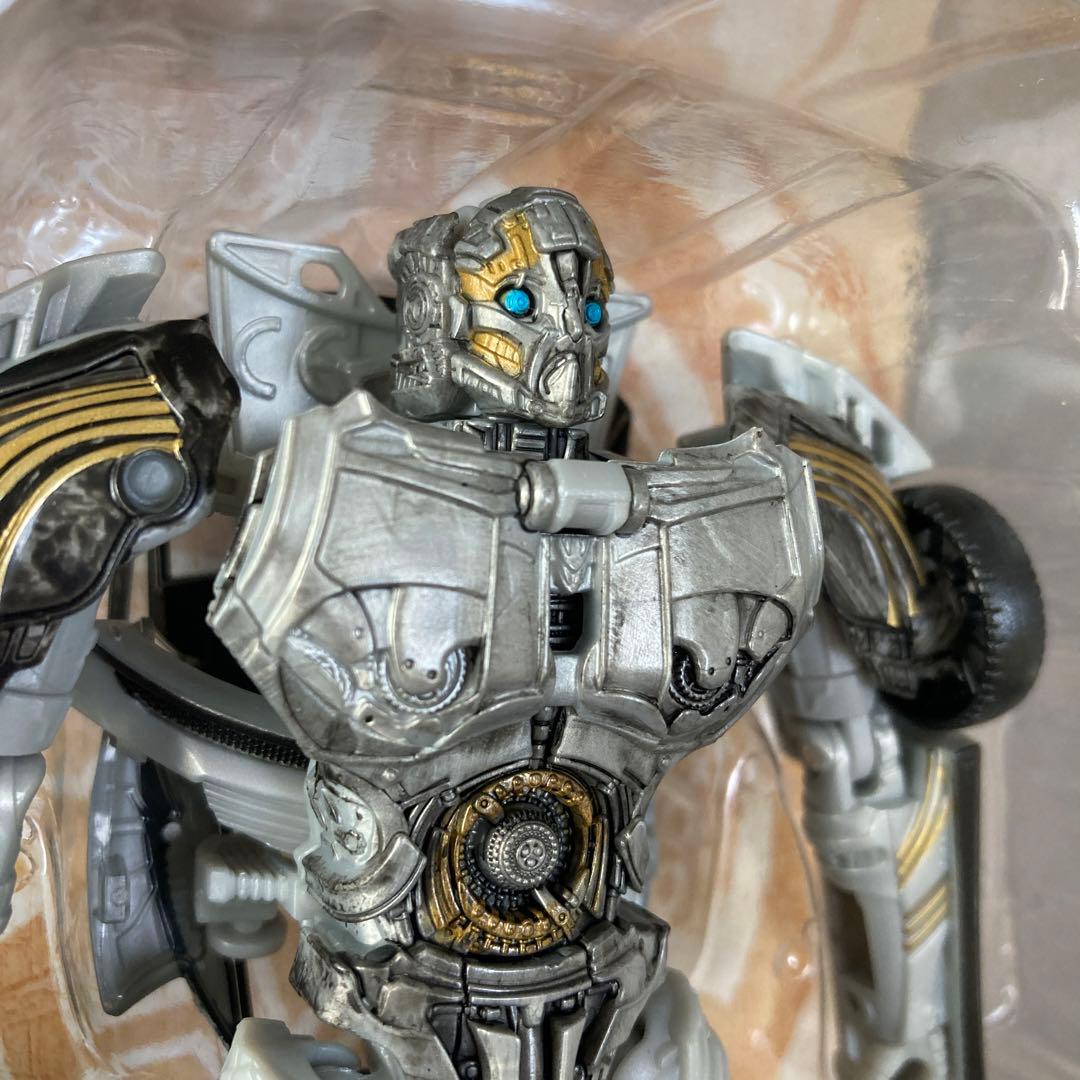 TLK29 コグマン　TLK02 バリケード　トランスフォーマー　最後の騎士王