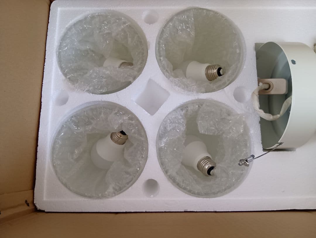 LOWYA Lasvolta 4L ホワイト/ナチュラル