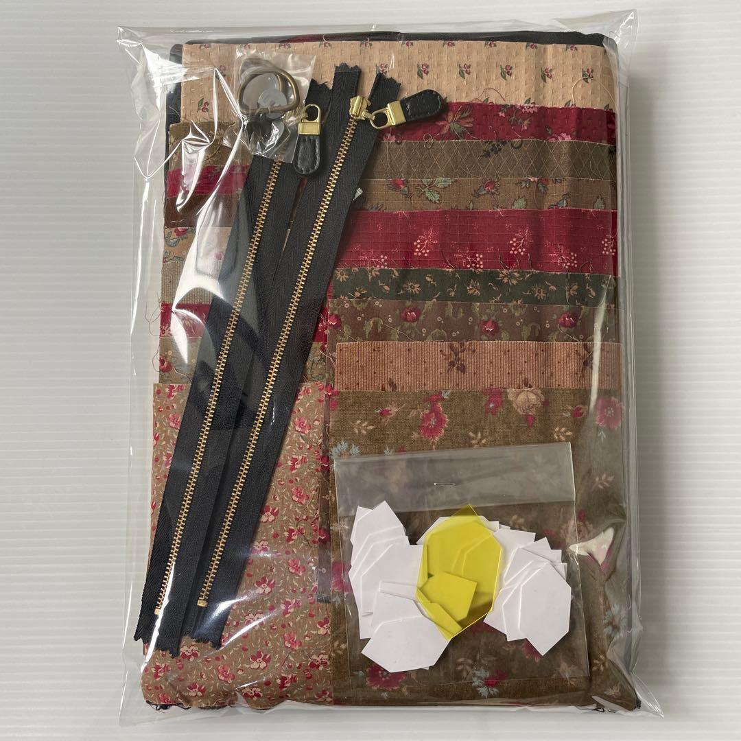 こうの早苗　フローラルキルティング　ショルダーバッグ