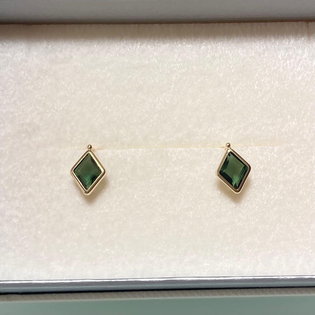 K10YG グリーンクォーツ スクエアピアス｜コンアフェット 未使用