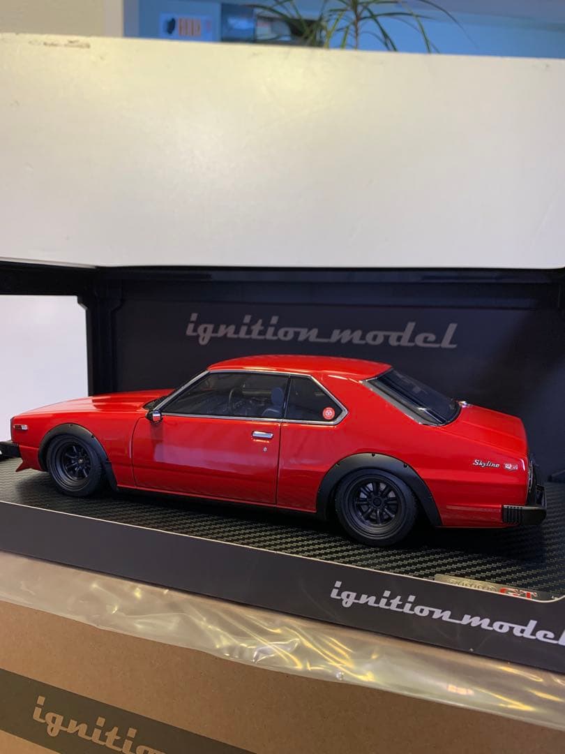 IGモデル 1/18 日産 スカイライン 2000 GT-ES C210 レッド