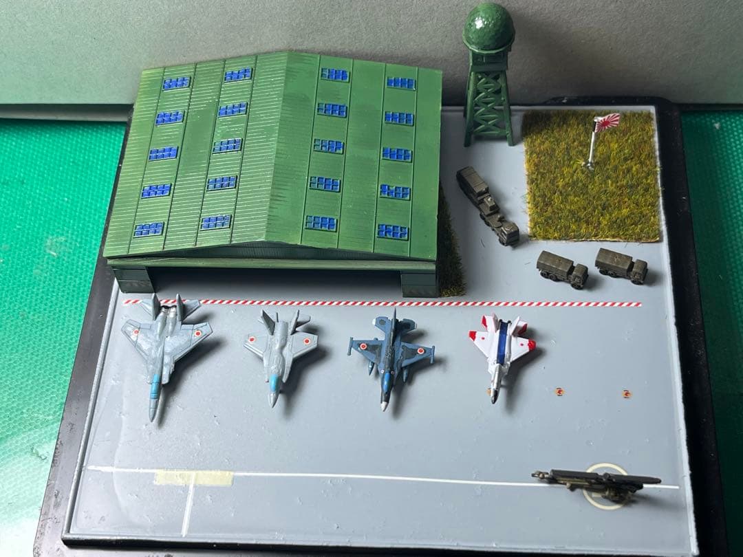 1/700自衛隊基地ジオラマ航空機付