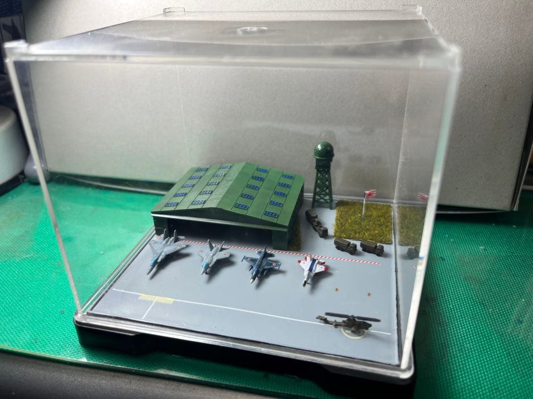1/700自衛隊基地ジオラマ航空機付