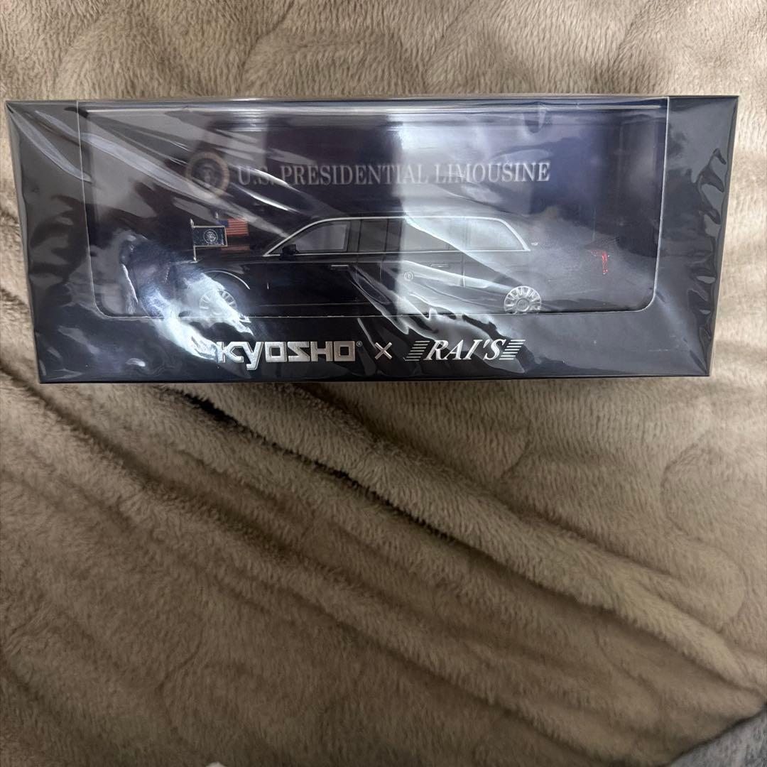 KYOSHO × RAI'S キャデラックワン アメリカ大統領専用車両