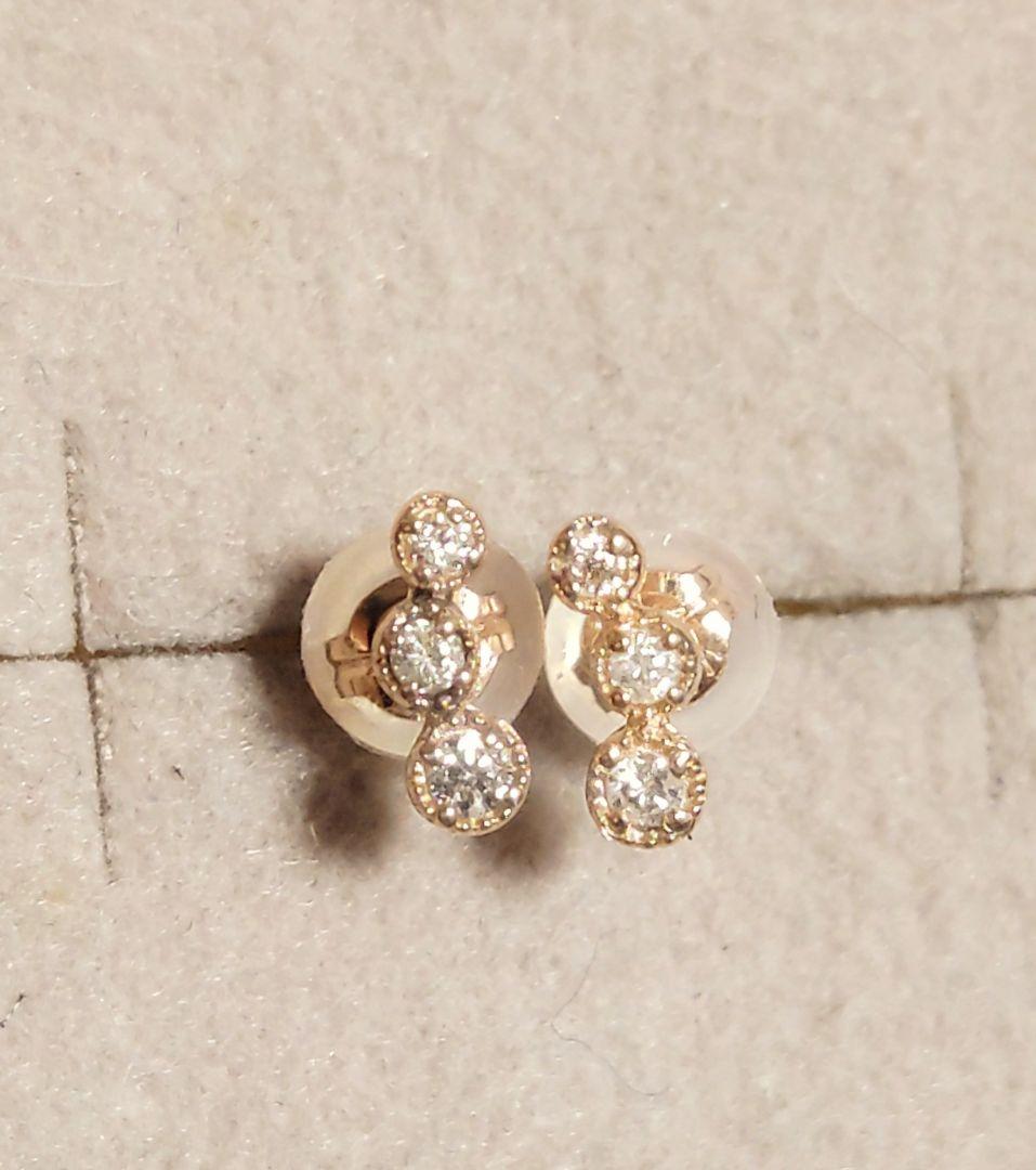 k18金ピアス　ダイヤモンド6粒合計0.16ct
