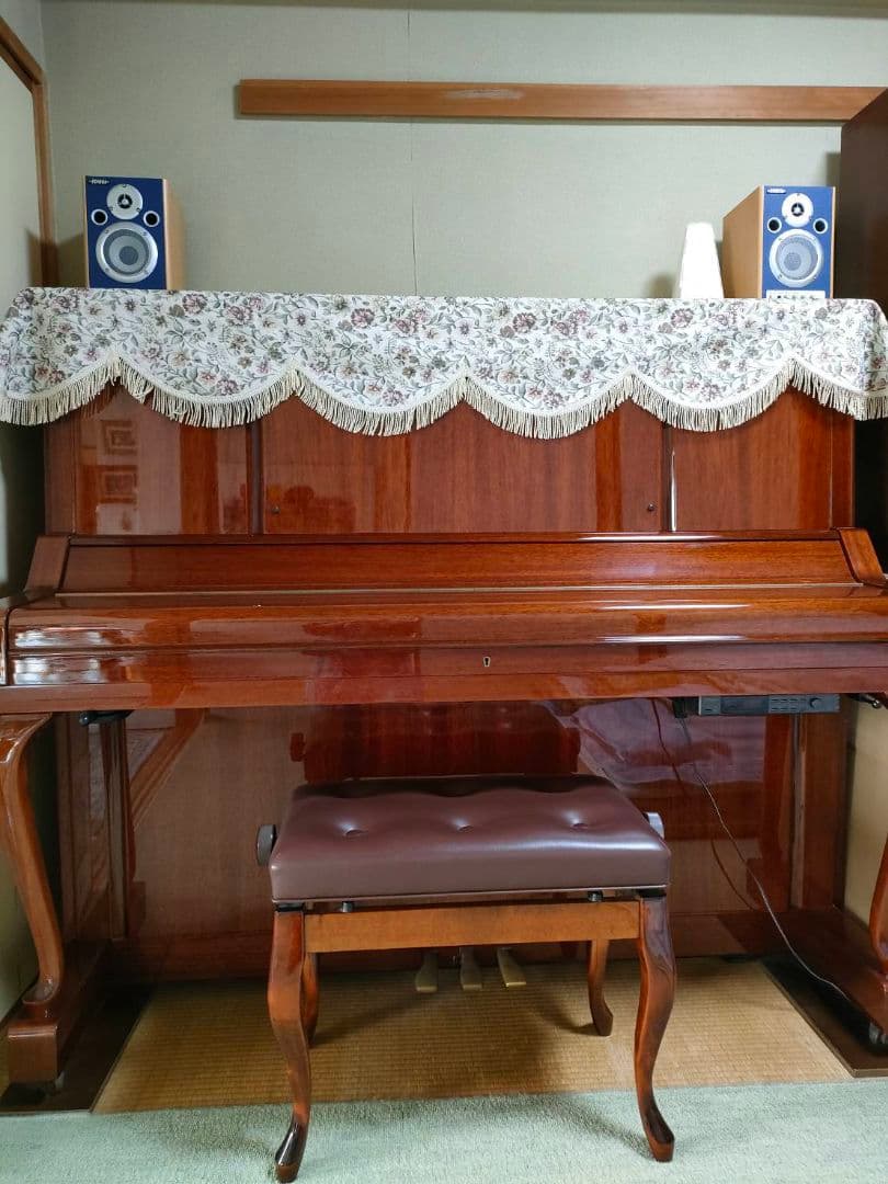 【極美品/消音付】YAMAHA W106 ピアノ 木目艶出し鏡面（2月下旬まで）