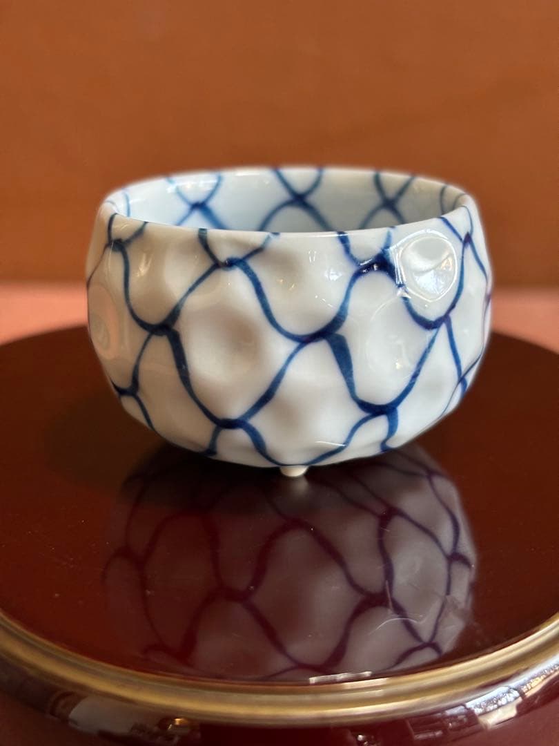 ちゅいくん専用古伊万里染付網代文三ツ足ぐい呑五客揃　上手作品　二点無キズ