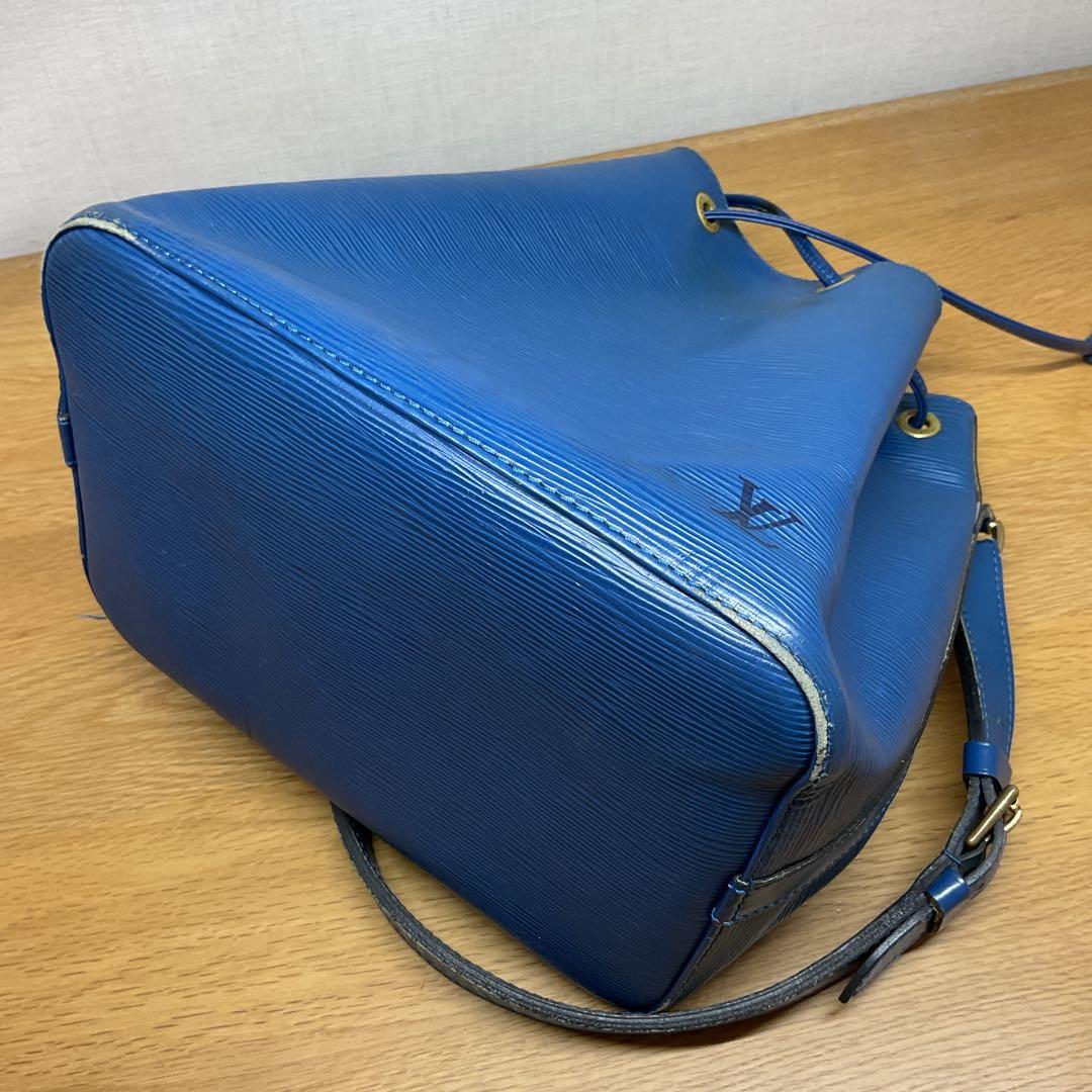 LOUIS VUITTON エピ　プチノエ　ブルー