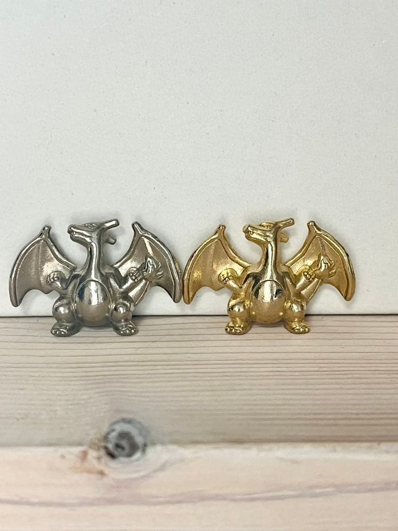 ポケモン メタルコレクション メタルフィギュア リザードン ゴールド シルバー