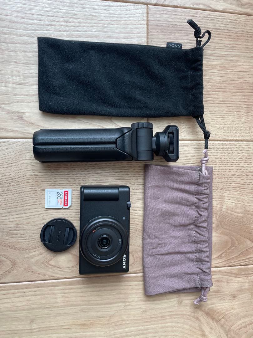 SONY VLOGCAM ZV-1F ブラック（ハンドグリップ・SDカード付）