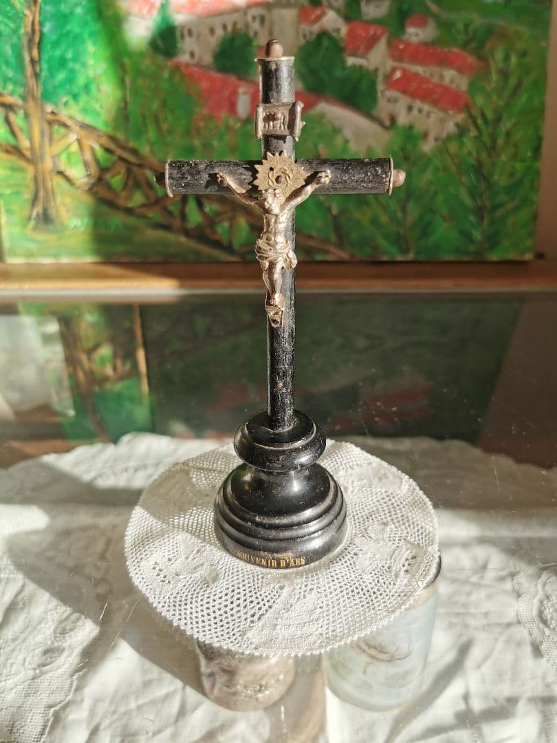 アンティーク フランス 黒木の円筒十字架と銀色のイエスキリスト アルス