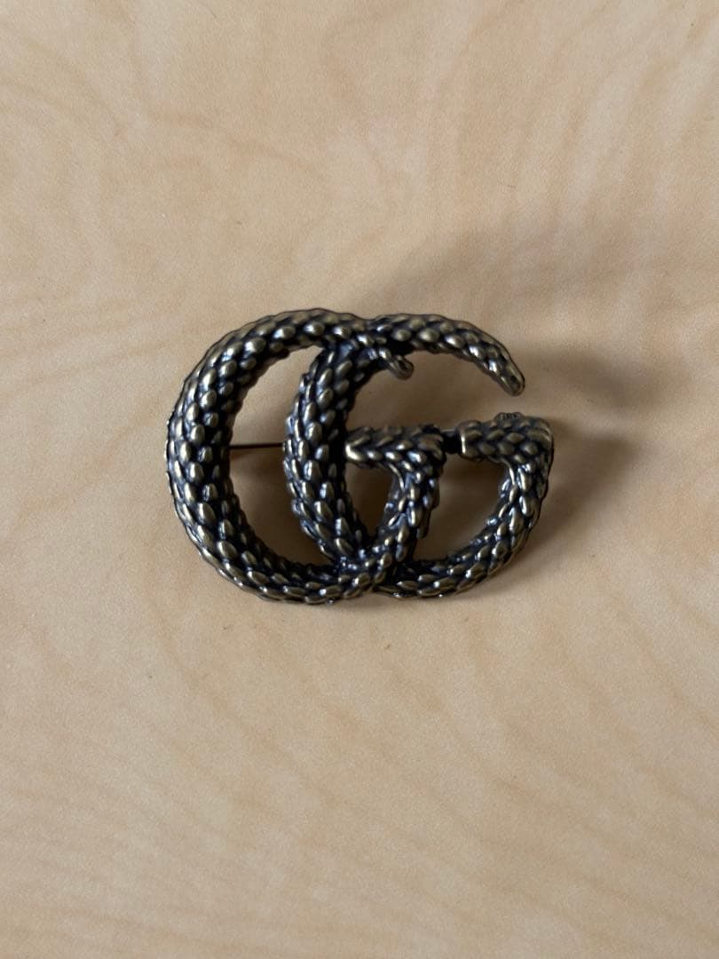 GUCCI GGロゴ メタルブローチ