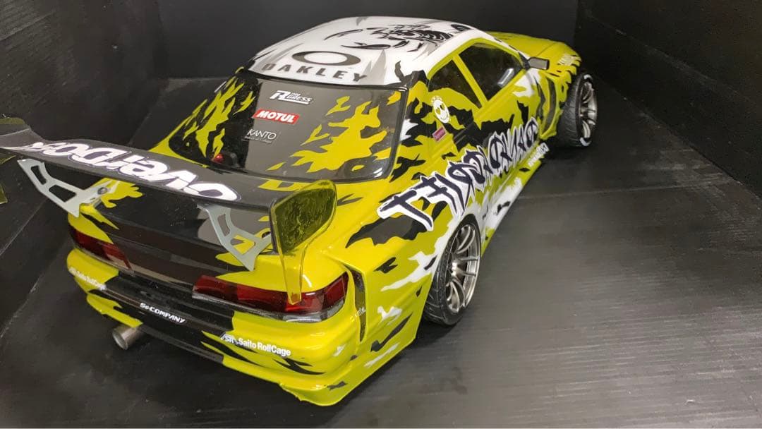 ラジコンボディ