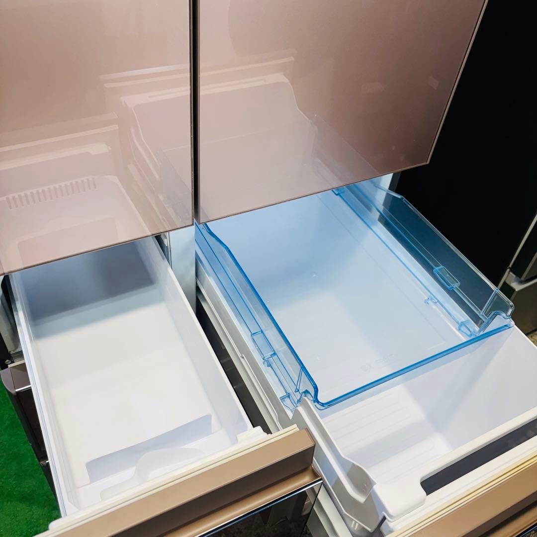 冷蔵庫 551L 大容量 おしゃれガラス面 人気 SHARP【地域限定配送無料】