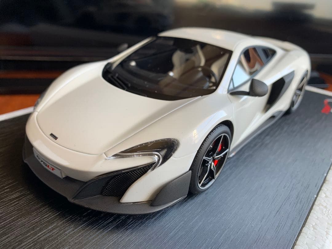 TOPSPEED 1/18マクラーレン675LT
