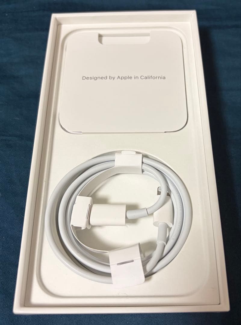 iPhone 13 スターライト 128 GB SIMフリー