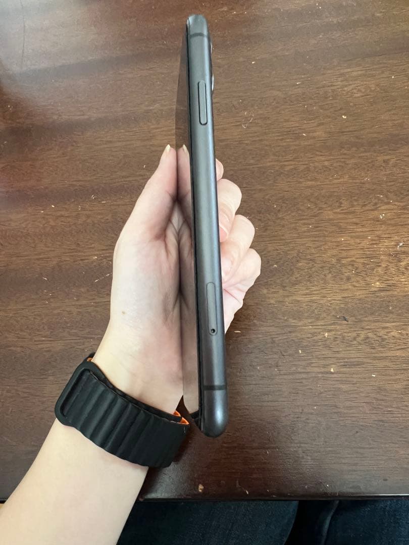 iphone11 128GB 香港版　デュアルSIM