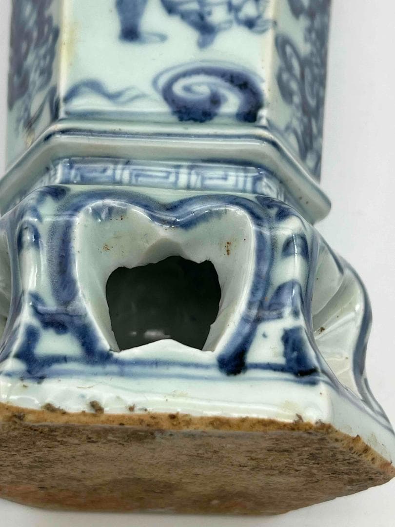 明時代　染付 青花仙人文塔型筆筒 白磁 文房具 名品珍品　香炉 (C-48)