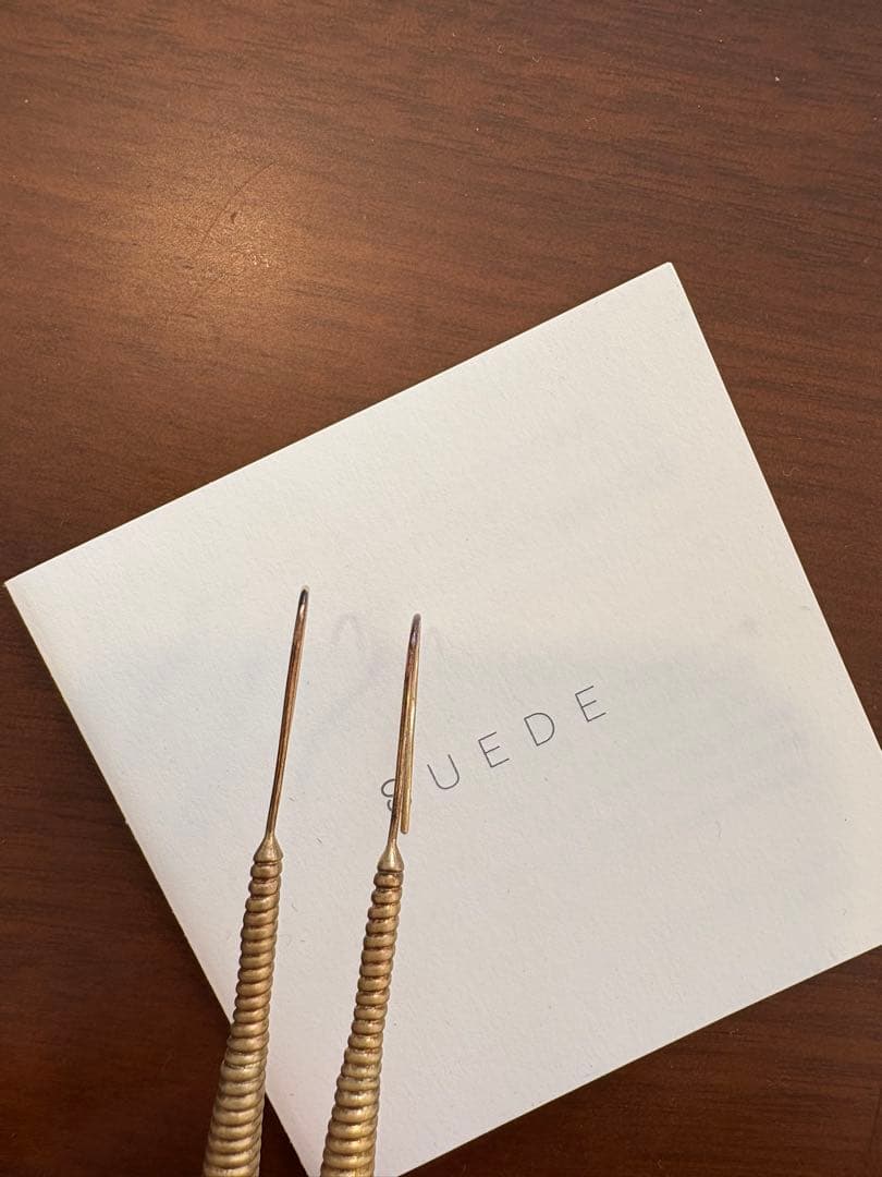 【momo】8UEDE SPECTRUM HOLE PIERCE ピアス