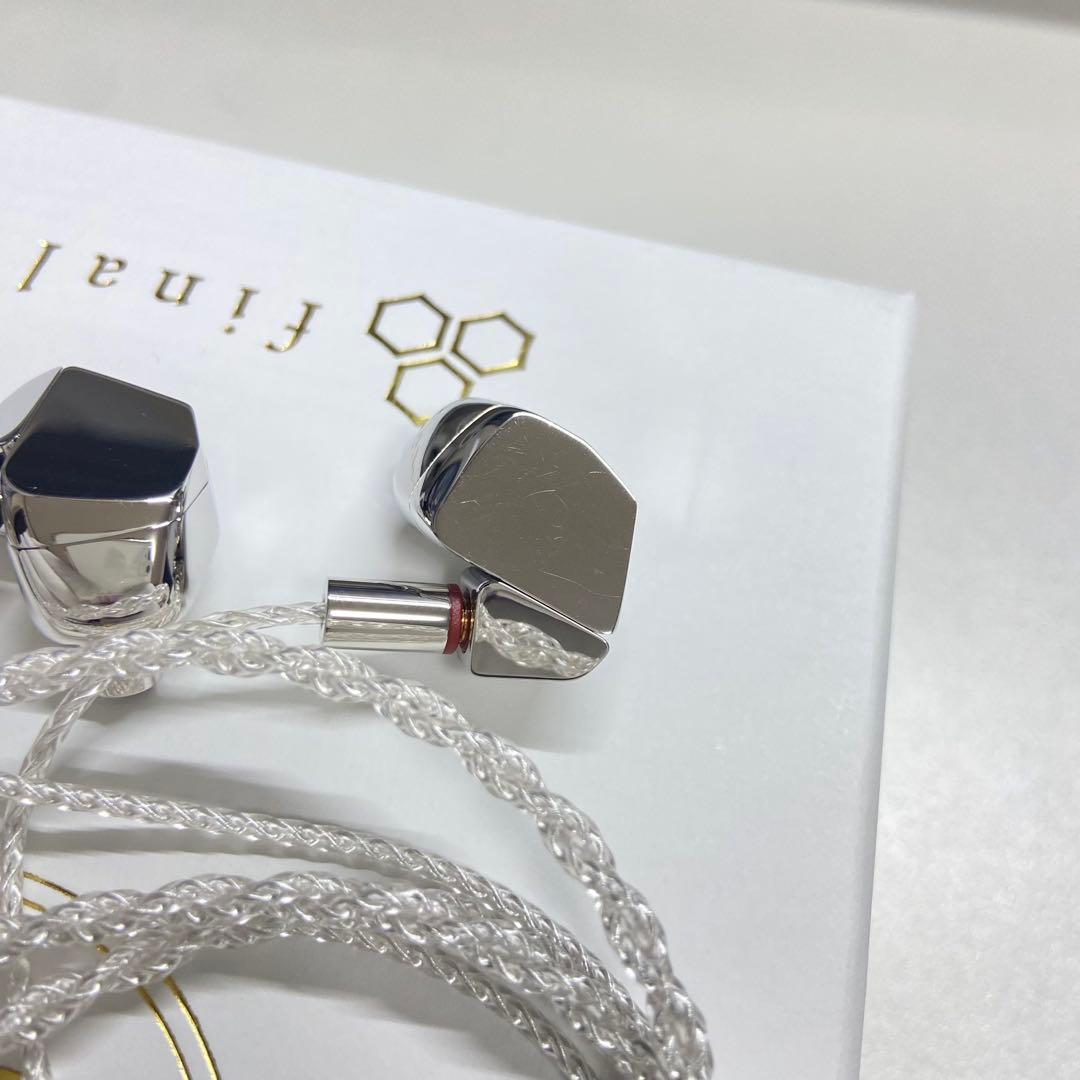 イヤホン final A8000