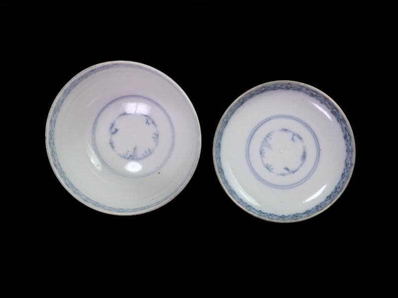 古伊万里　色絵　桐に鳳凰　丸紋に菊の図　蓋茶碗　４客　D200AS-fbut