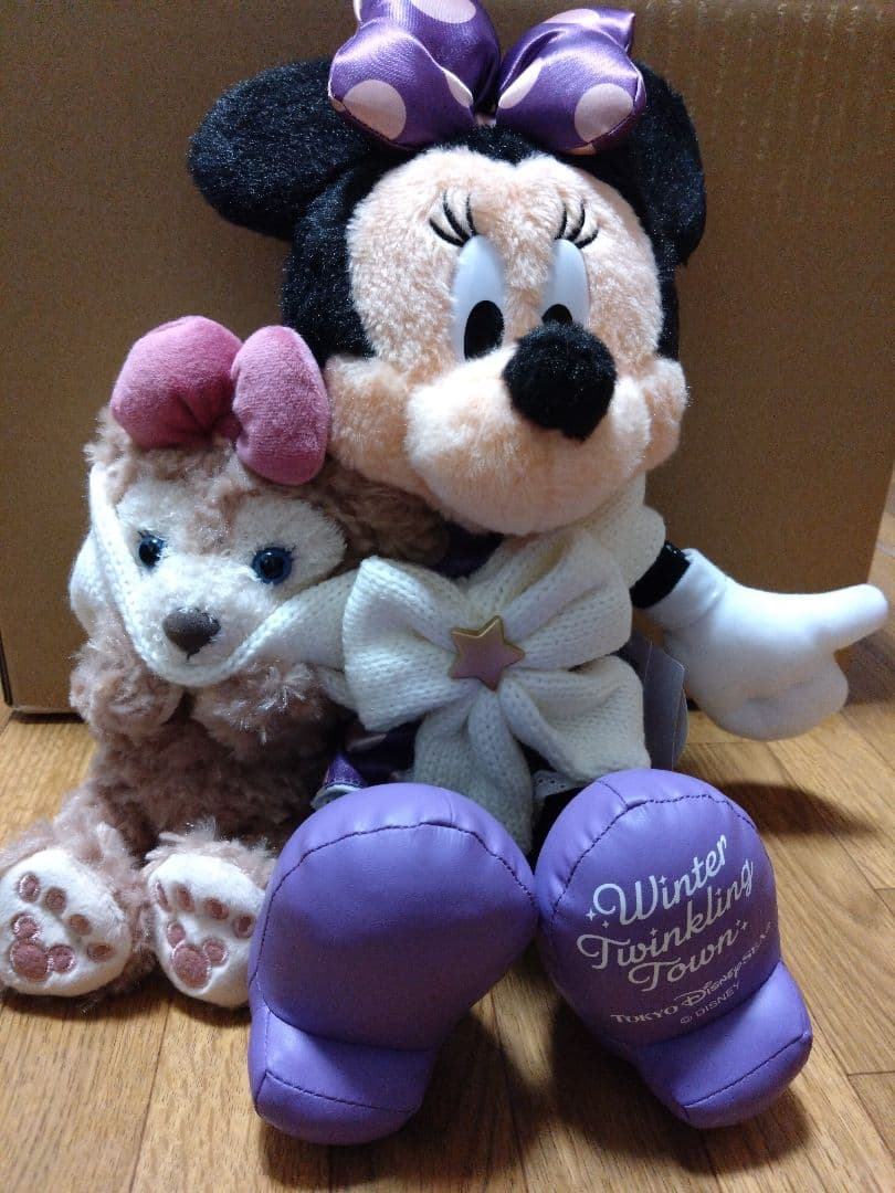 ダッフィー　ウィンタートゥインクリングタウン　ミニーぬいぐるみ①