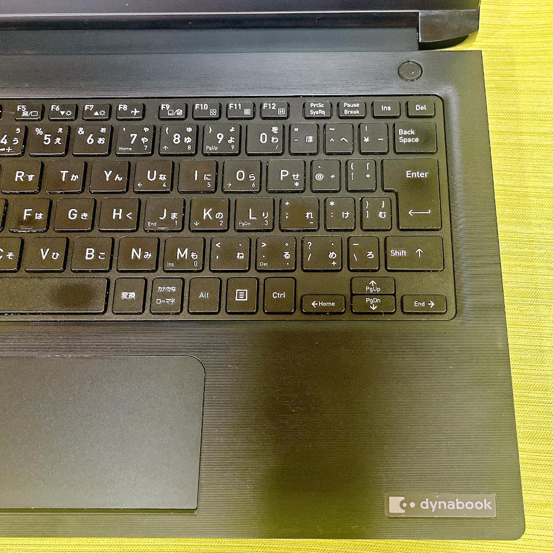 薄型⭐️携帯性抜群❗️バッテリー良好❗爆速SSD256GB✨メモリ8GB