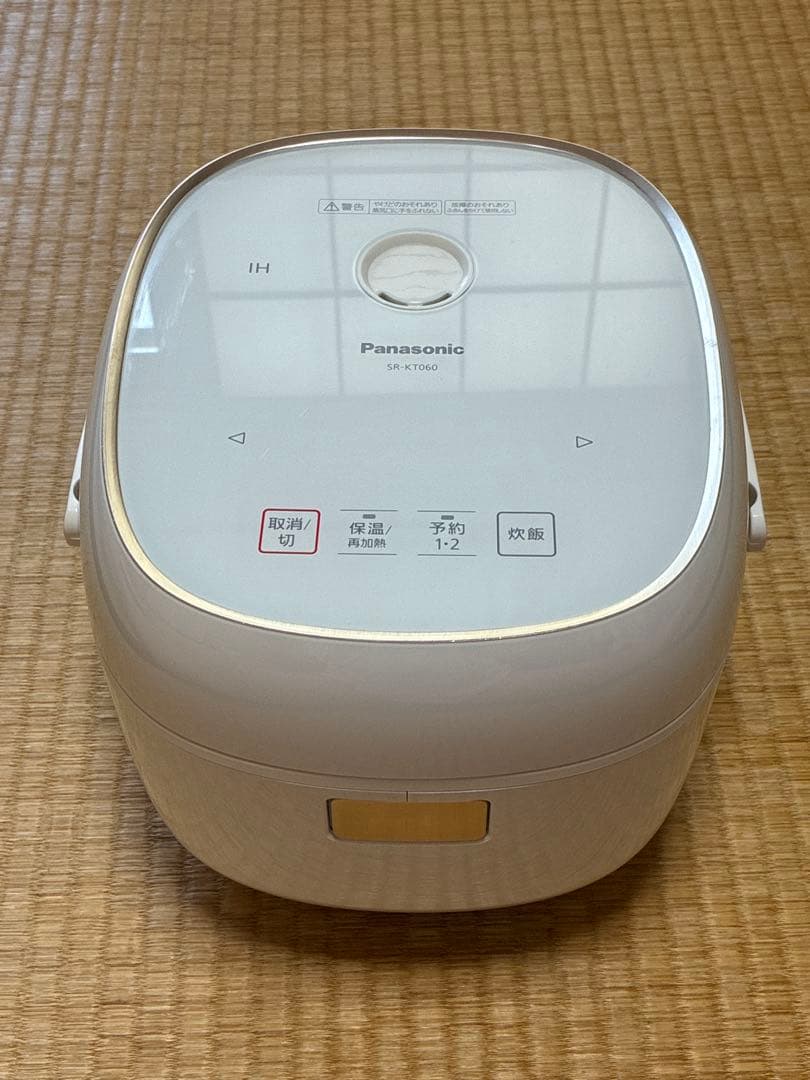 【最終値下】美品パナソニック SR-KT060 3.5合炊き 炊飯器 2022年