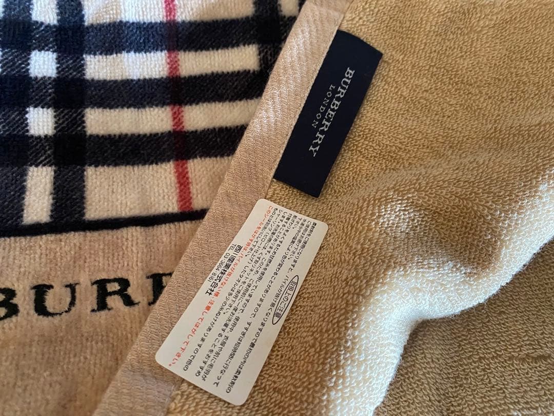 BURBERRY チェック柄 バスタオル　未使用