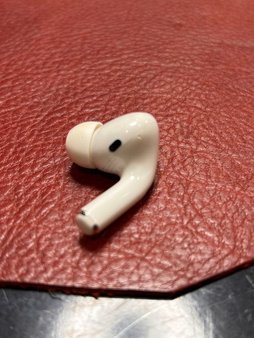AirPods本体 ホワイト 充電ケース付き