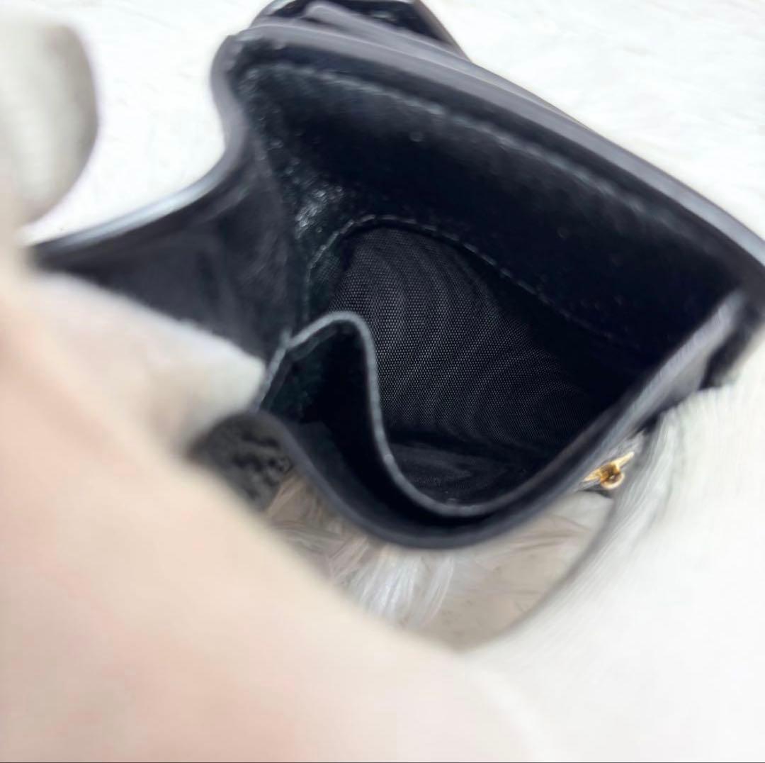 ✨付属品完備✨ プラダ ヴィッテロダイノ シボ 革 レター型 三つ折り財布 黒