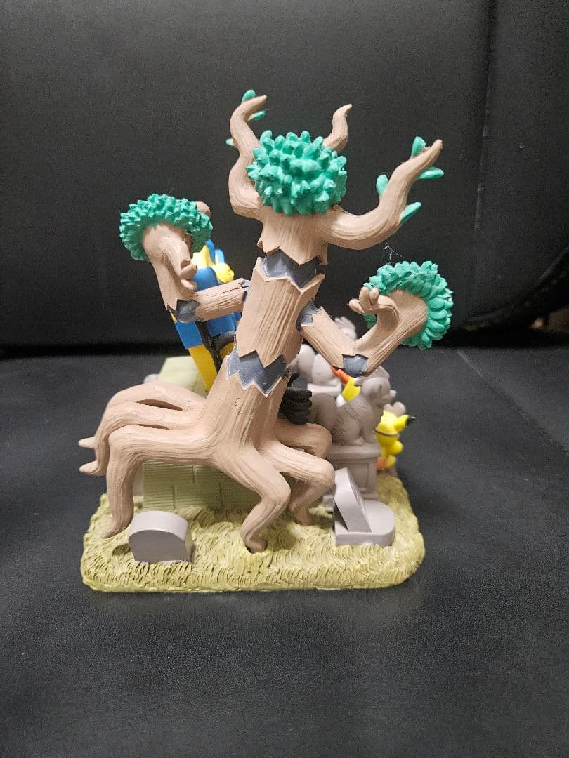 ポケモン Haunted Pokémon Villageフィギュア 4点セット