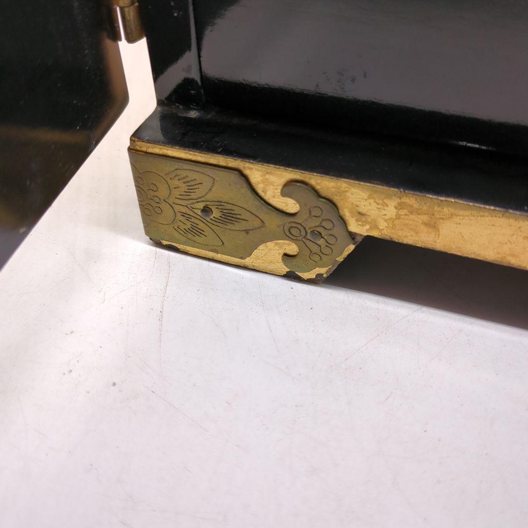 金箔装飾 花鳥模様 漆塗り　金色箱　宝石箱　骨董品　時代物　旧家　初出　蔵出