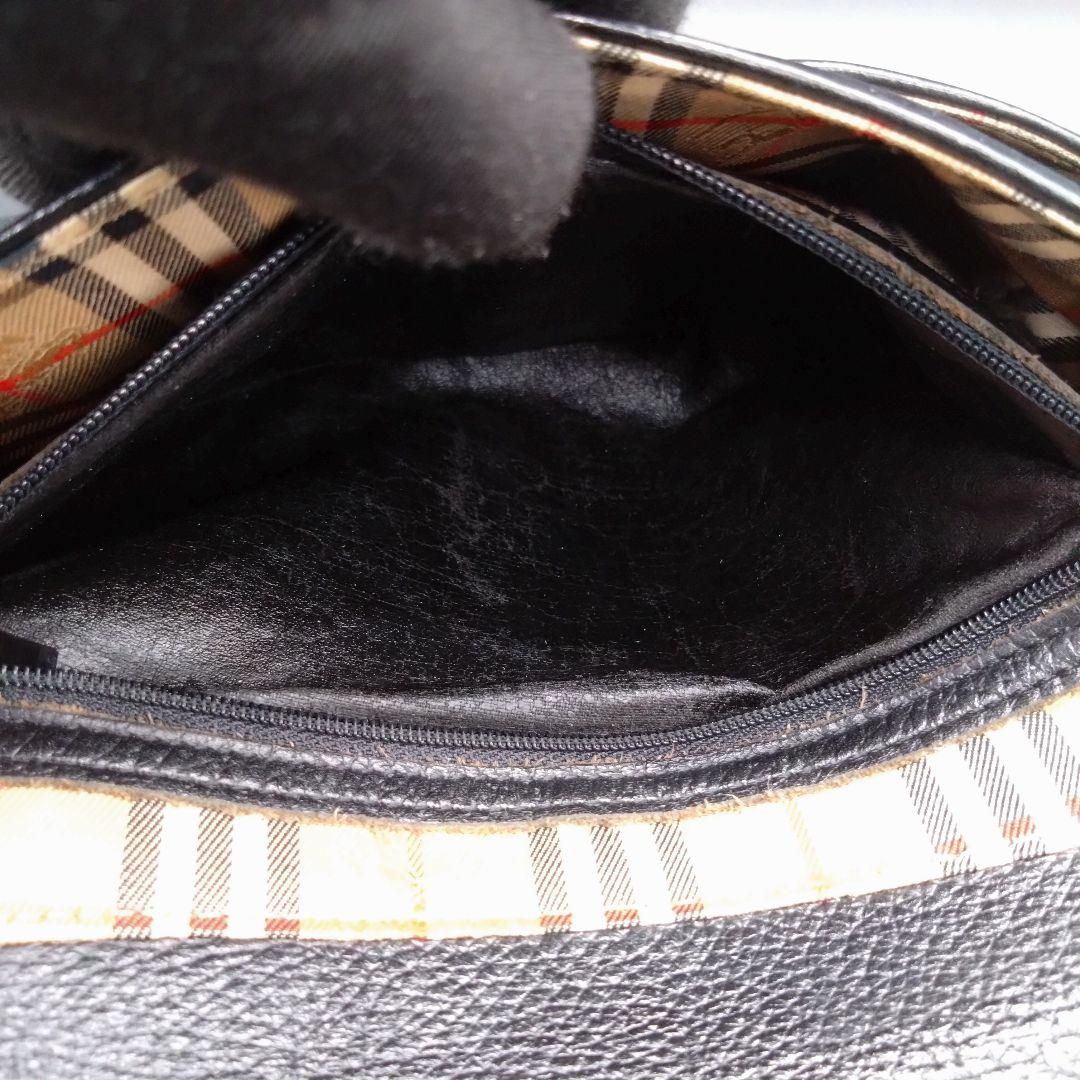 BURBERRY ショルダーバッグ ブラック ノバチェック レザー ペットボトル