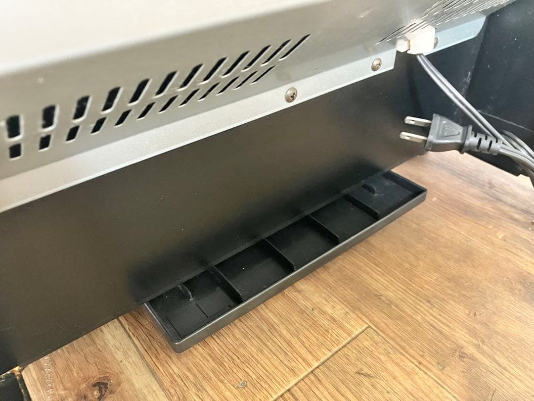 美品☆ワインセラー 32本 家庭用 ペルチェ方式 78L ブラック コンポジット