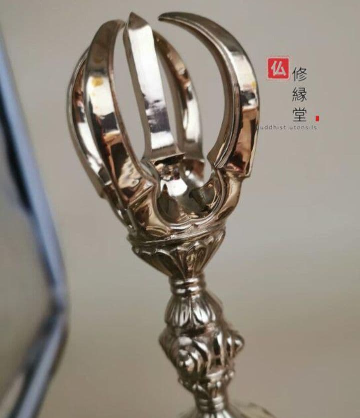 【修縁堂】密教法具 空海大師飛行法器 五鈷金剛鈴 鐘 真鍮製 19cm