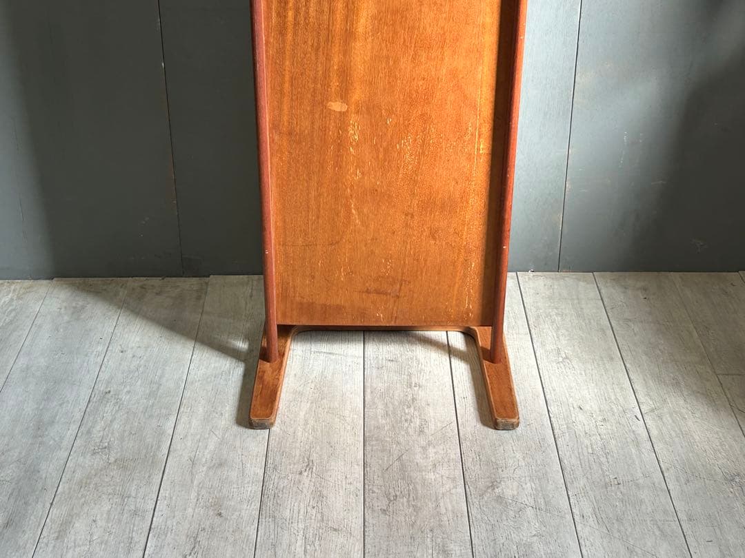 チーク素材　ローテーブル　ワイドテーブル　センターテーブル　北欧　IZZ